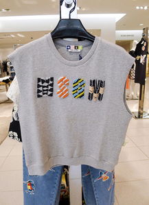 精选女装品牌推荐 从快时尚到奢华，打造个性衣橱