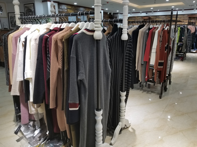 合肥服装零售新模式 优惠那么大，你该去看看